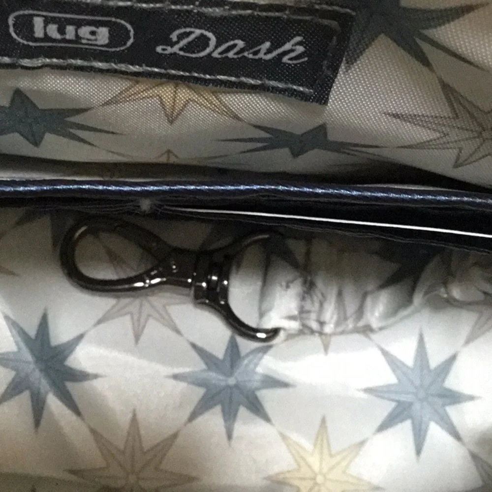 Lug Dash - Picture 6 of 7